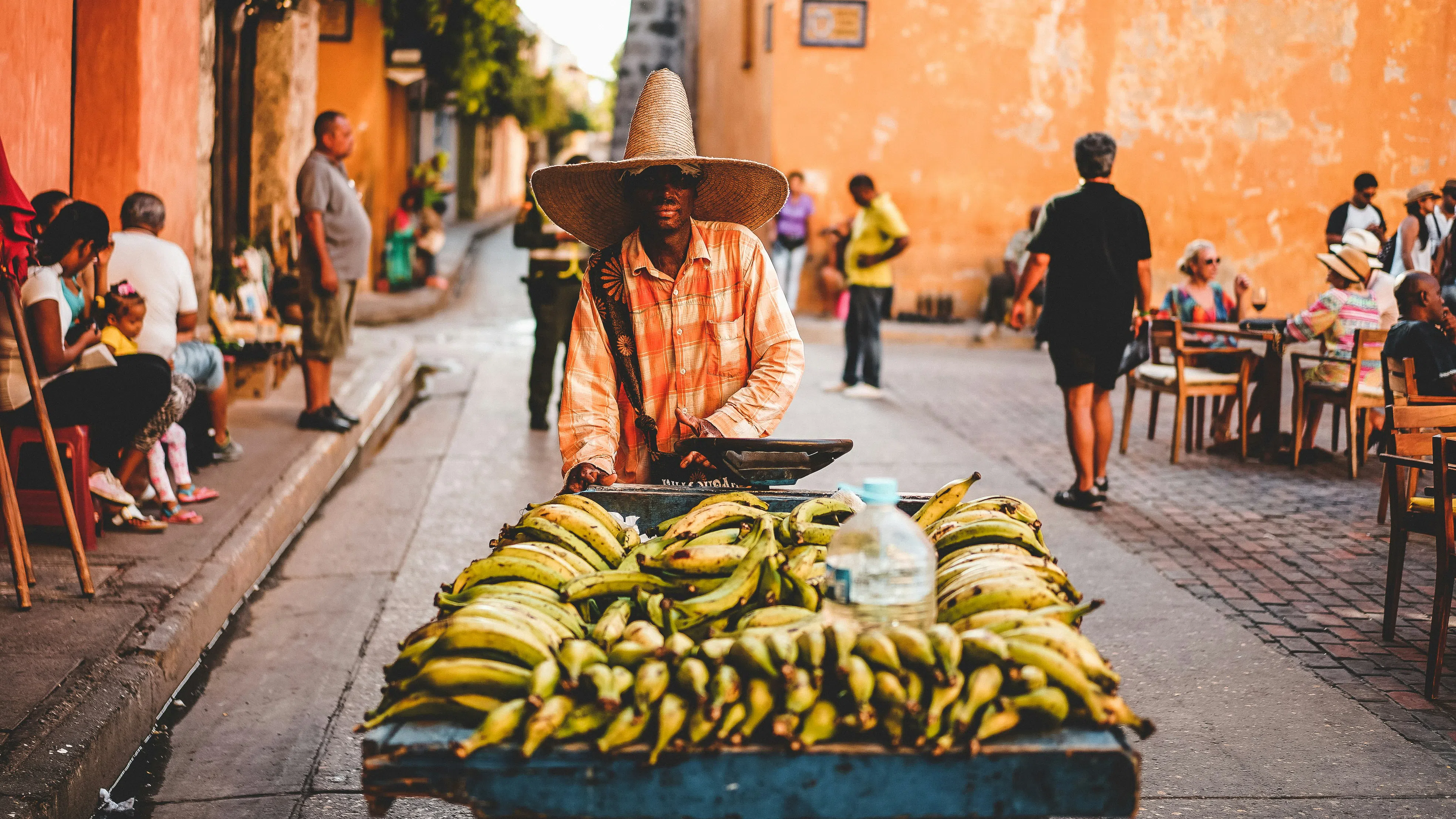 Банановият гигант Chiquita е финансирал колумбийска терористична организация