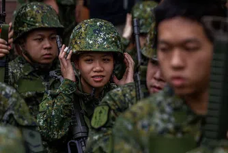 Администрацията на Тръмп предизвиква напрежение с искане за ангажименти от Австралия и Япония