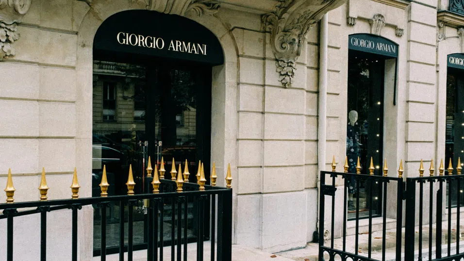 Завещанието на Армани: 15% от акциите да бъдат продадени. LVMH е с предимство