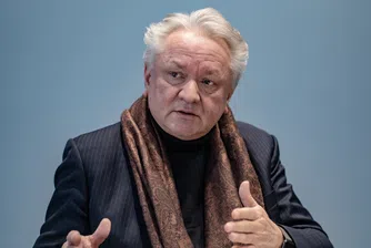 Водещата германска отбранителна група е готова да достави на Полша системи за противовъздушна отбрана, ако бъде помолена, казва Армин Папергер