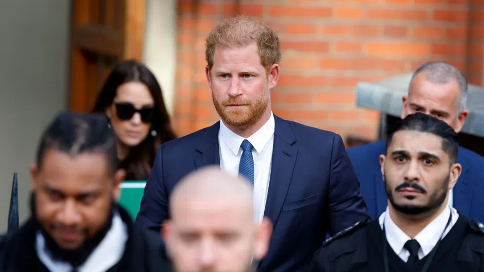 Принц Хари се появи изненадващо в Украйна