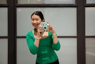 „Ретро“ технология с милиони фенове - тайната зад успеха на Instax