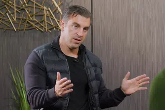 За разлика от това да си основател, той отбелязва, че „никой не се ражда добър главен изпълнителен директор“ и следва философията да бъде във всеки детайл на управлението