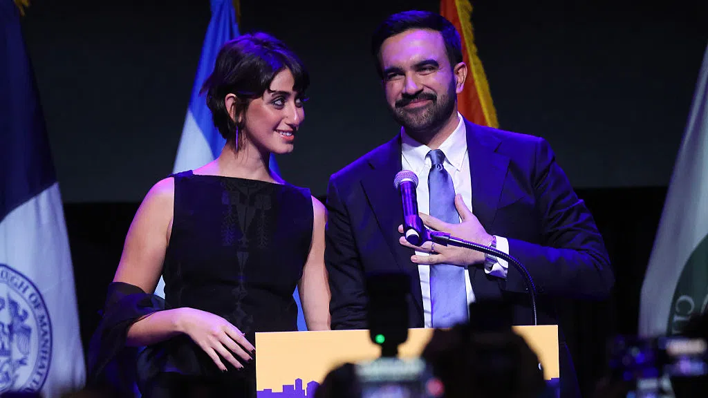 Първата дама на Ню Йорк: Как Рама Дуваджи пренаписва образа на политическата съпруга