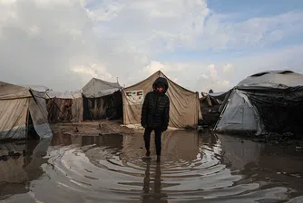 Живот на унижение: Газа между наводненията и блокирания мирен процес