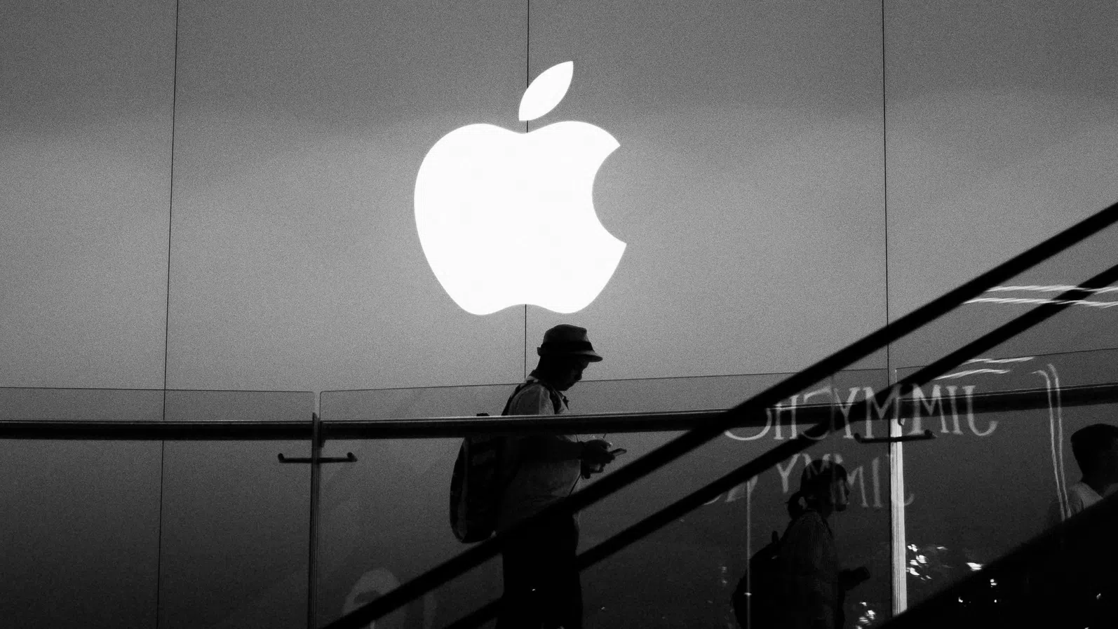 Apple спечели частична победа в делото срещу Epic Games