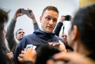 Премиерът на Гренландия с ясен сигнал към Тръмп: Избираме Дания, не САЩ