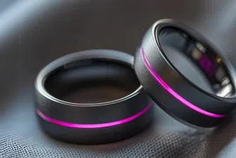 Любов или контрол: смарт пръстенът, който усеща чувствата на партньора ви