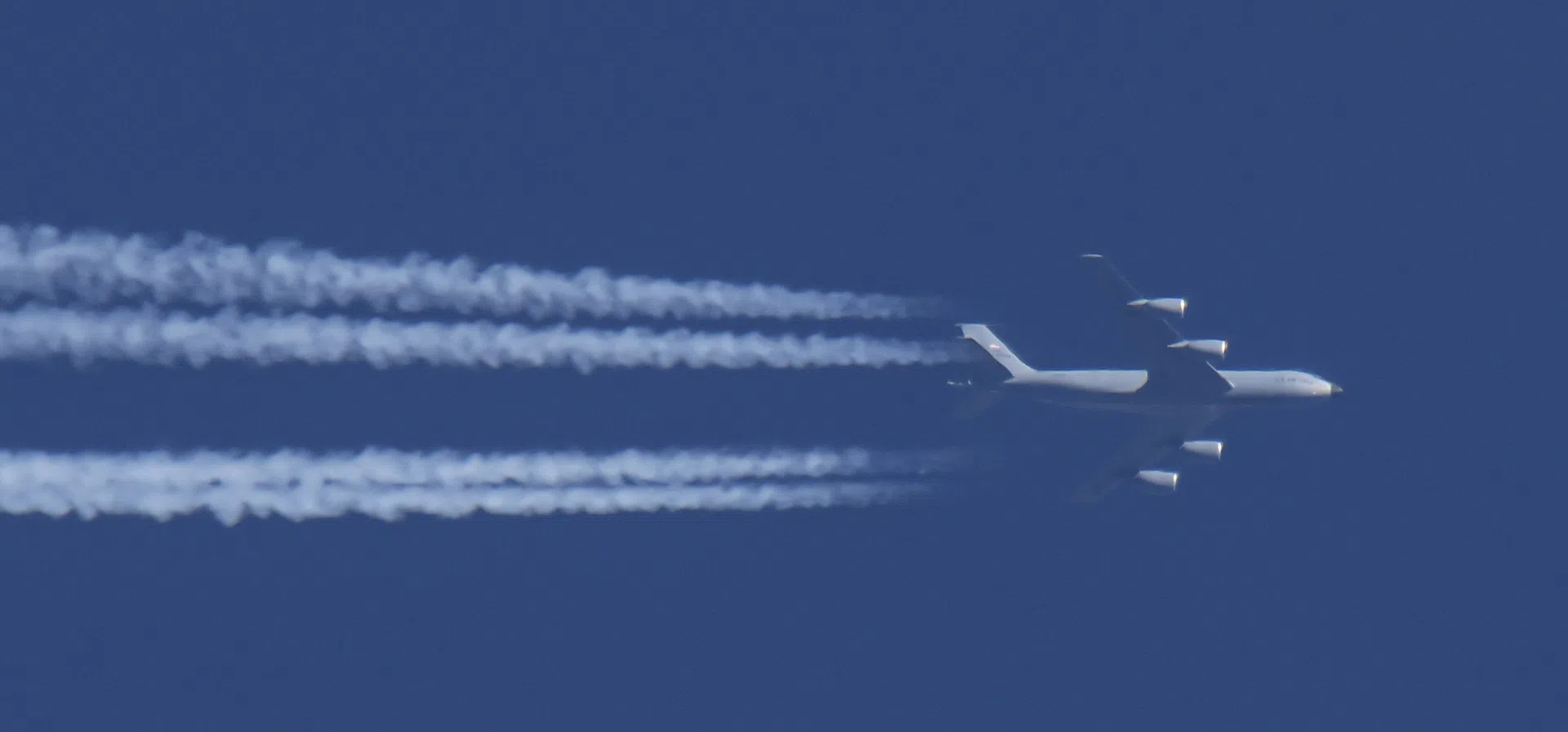 Четирима военни са загинали при катастрофата на американския самолет KC-135 в Ирак
