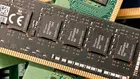 Най-лошият ден в историята на SK Hynix: Акциите се сринаха с над 15% в Сеул след дебюта на Nasdaq