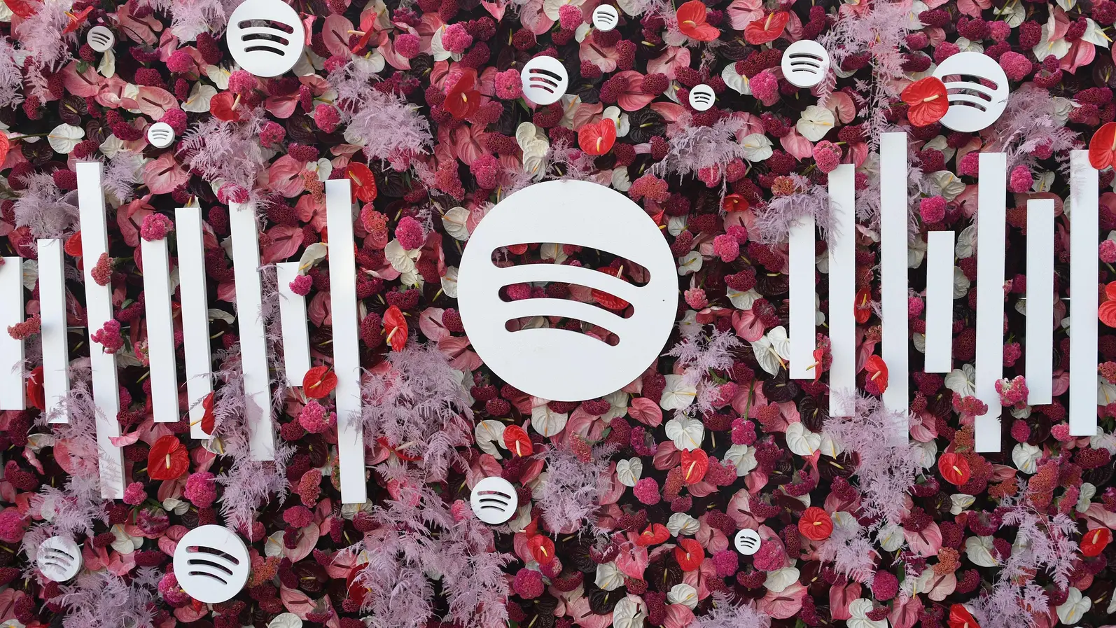 Сделка между Spotify и Universal Music Group за AI съдържание създава нов модел за монетизация в музиката