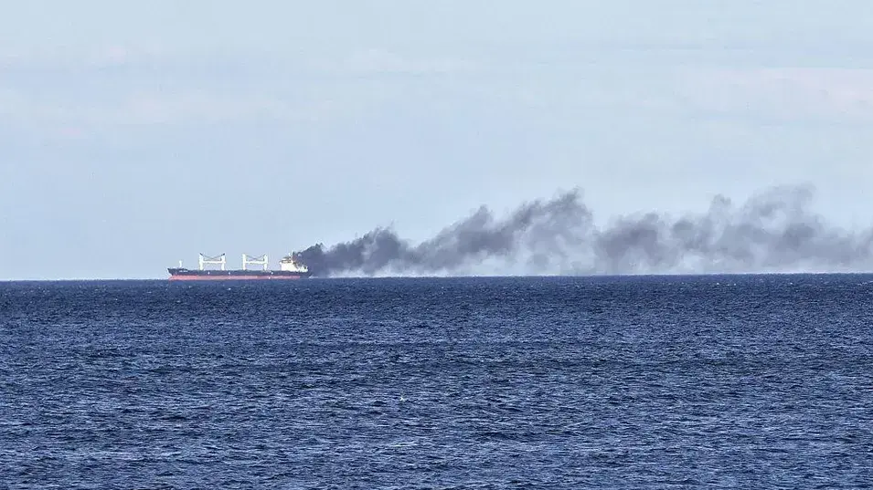 Нов удар с дрон по кораб край Бяла: съобщава се за 12 пострадали
