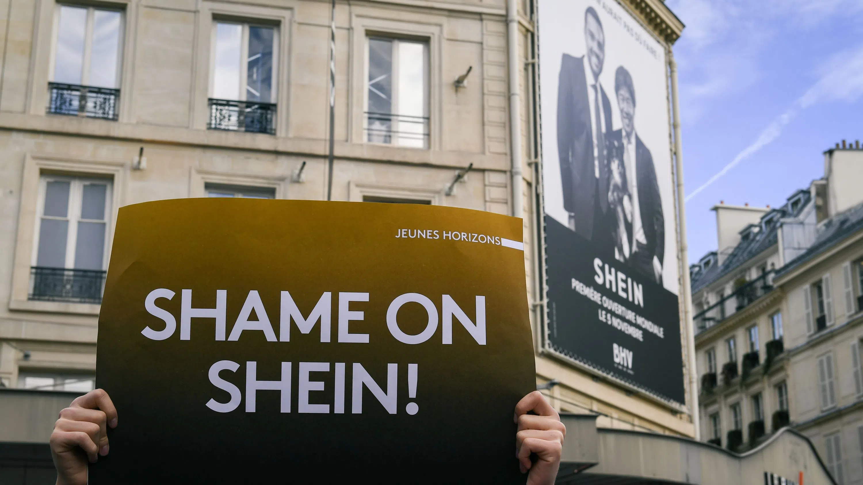 Брюксел се стреми да ускори мерките срещу евтините китайски пратки