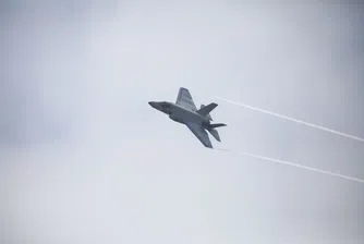 Високо напрежение: Западната коалиция удари 36 цели на хутите в Йемен