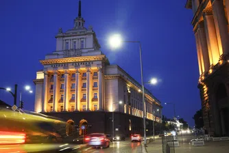 Икономика в растеж, ръст на заетостта и заплатите при ниска безработица: няма извинения за отказ от реформи