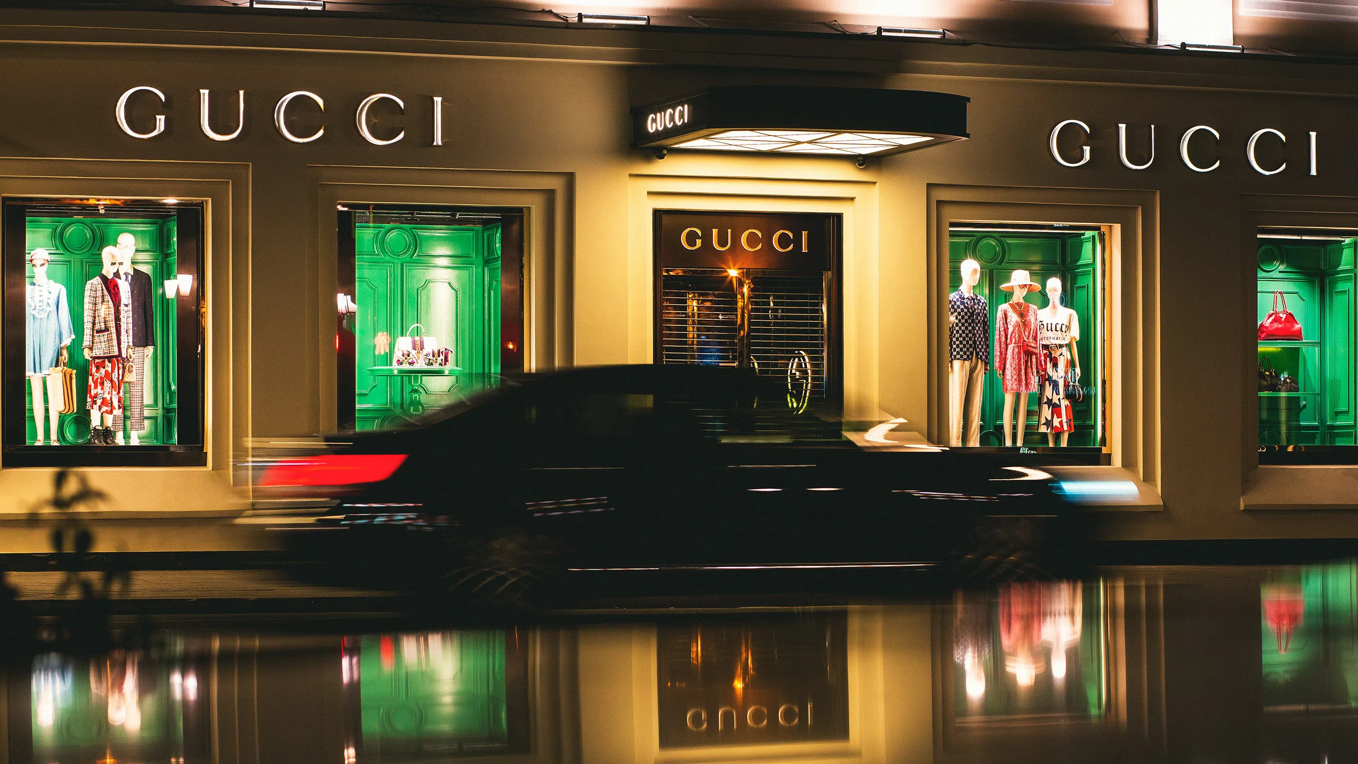 Акциите на Kering се сринаха след съобщението за новия творчески директор на Gucci