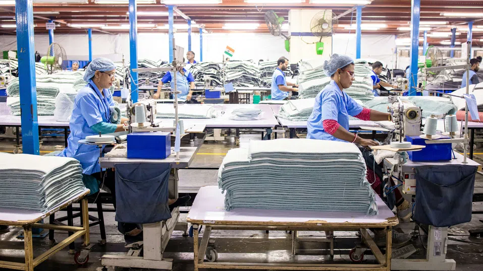 Какво е бъдещето на европейския текстил, ако китайските дрехи наводнят пазара