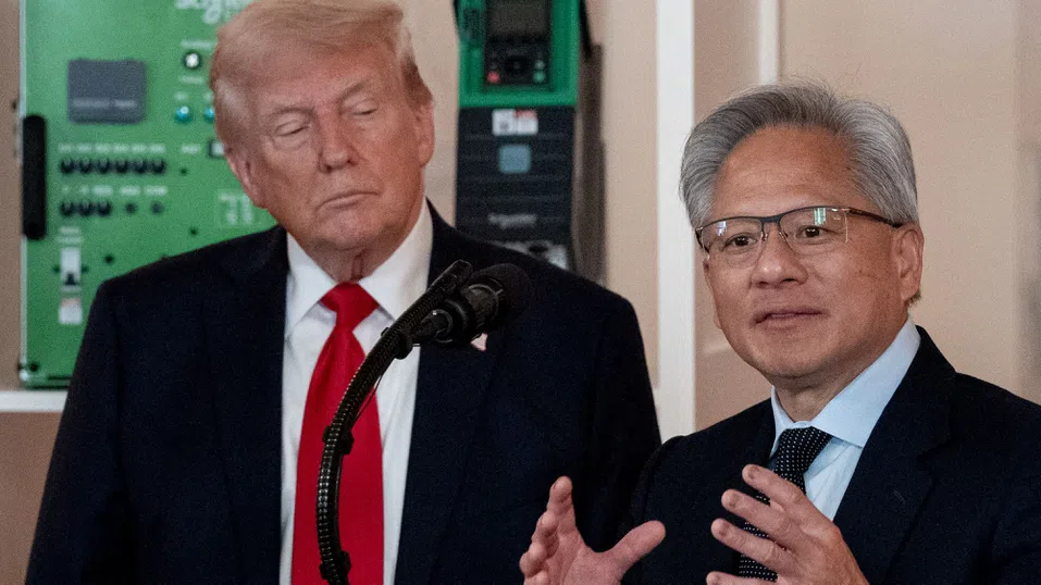 Сенатори предупреждават шефa на Nvidia относно пътуването му до Китай