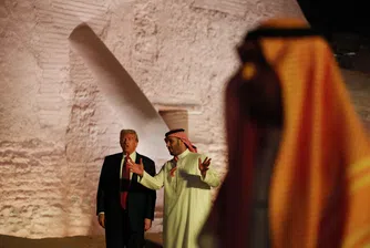 „Мохамед, спиш ли нощем?“: Принцът, президентът и техният спектакъл пред корпоративния елит