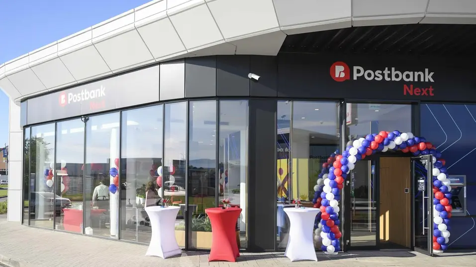 Postbank задава посоката на модерното банкиране с Postbank Next