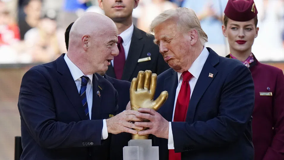 „Хляб и зрелища“: Профсъюзът на футболистите обвинява Fifa в изтощаване на играчите