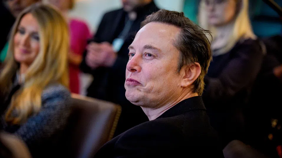 Мъск не подкрепя сливане между Tesla и xAI