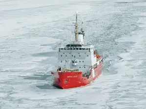 Китай и Русия превръщат Северния морски път в нова търговска артерия