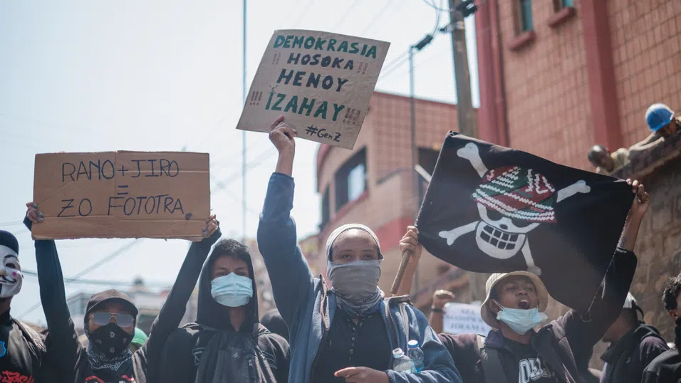 Поколението Z свали президента на Мадагаскар