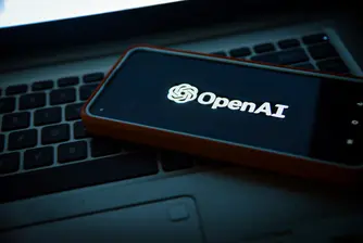 Инженер на OpenAI е обвинен, че е скрил увит в тоалетна хартия микрофон в конферентна зала