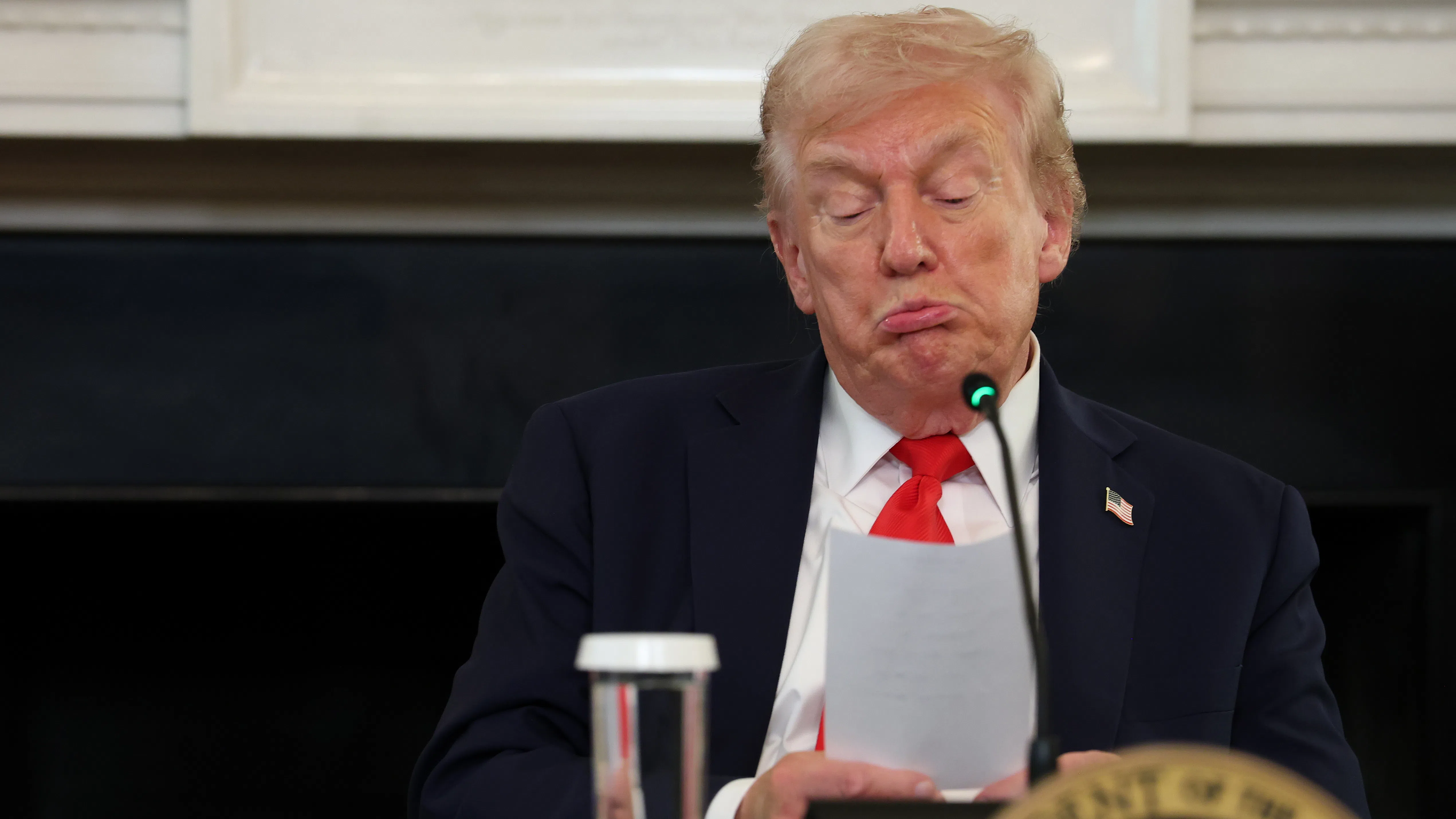 Тръмп: Въздушното пространство на Венецуела е затворено