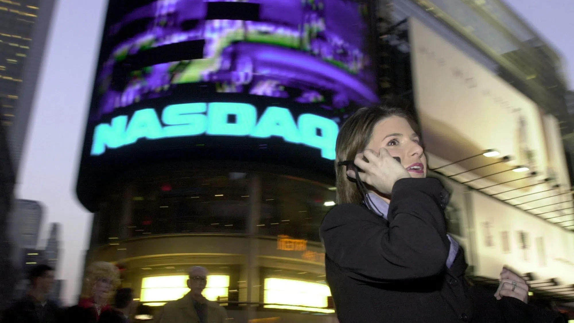 Nasdaq излезе на зелено, прекъсвайки тридневния спад