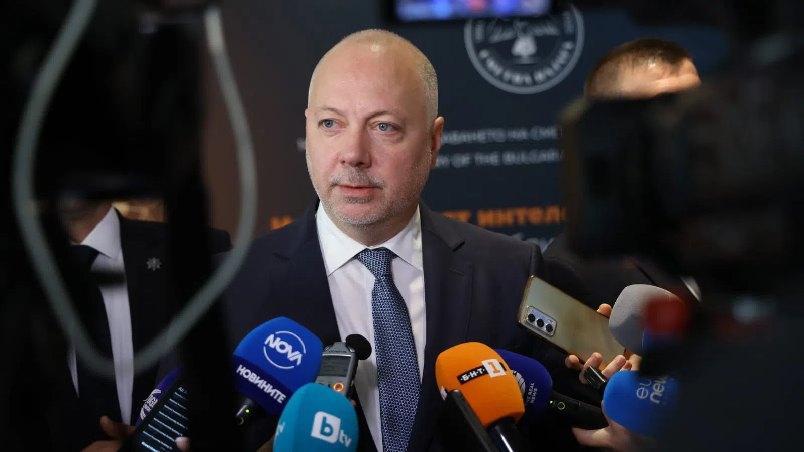 Правителството изтегля проектобюджета за 2026 г. и започва нов диалог със синдикати и работодатели