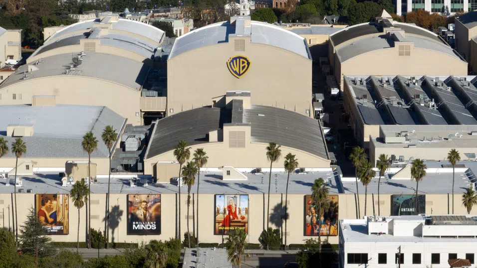 „Неадекватна“, с рискове и разходи: Бордът на Warner Bros призова офертата на  Paramount да бъде отхвърлена