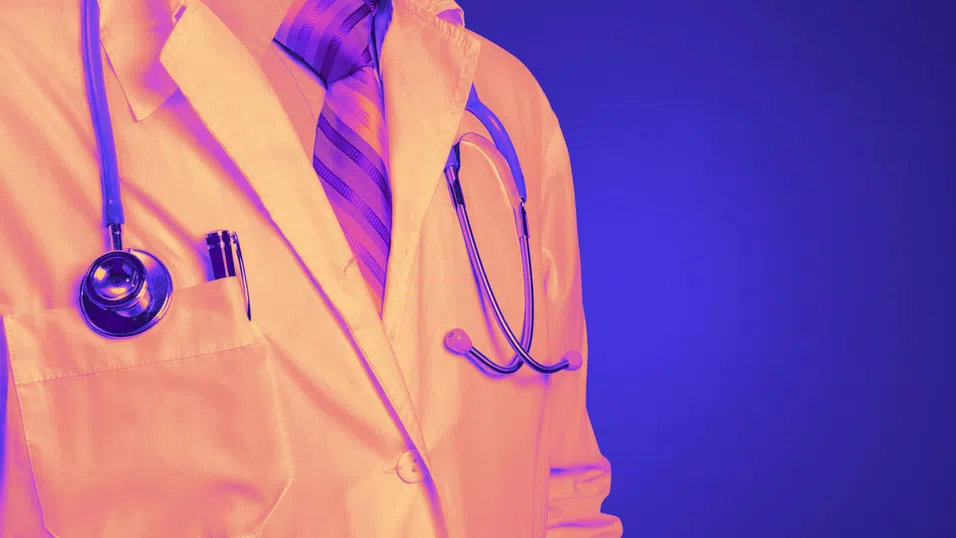 От Google до Salesforce: Бизнесът търси лекари