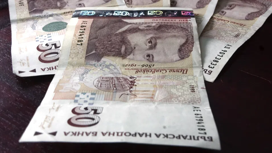 БНБ: Търговският баланс за февруари е отрицателен в размер на 367,9 млн. евро