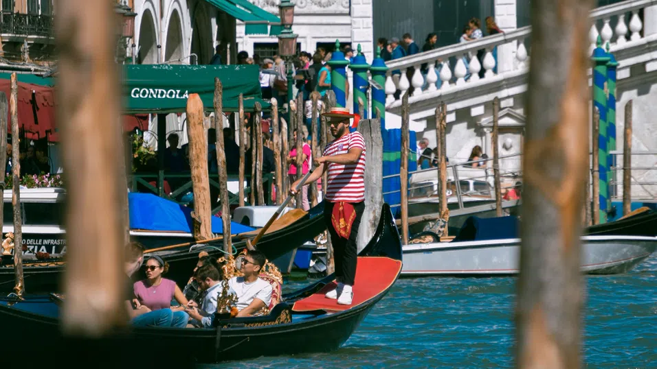 Венеция връща таксата за еднодневни туристи