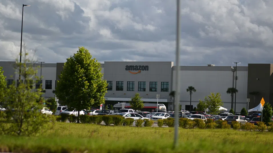 Amazon има силна стратегия за безработицата в слабонаселените райони на Европа