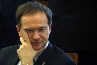 Съветник, дипломат, разузнавач: Кого изпрати Путин на преговорите за мир в Турция