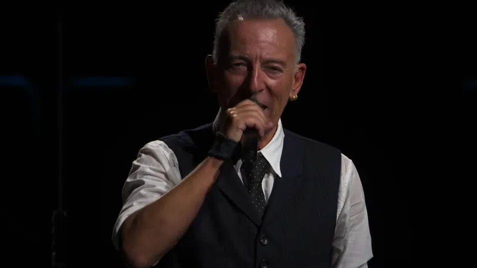 Брус Спрингстийн: В Америка изпитват садистично удоволствие от болката на лоялните работници