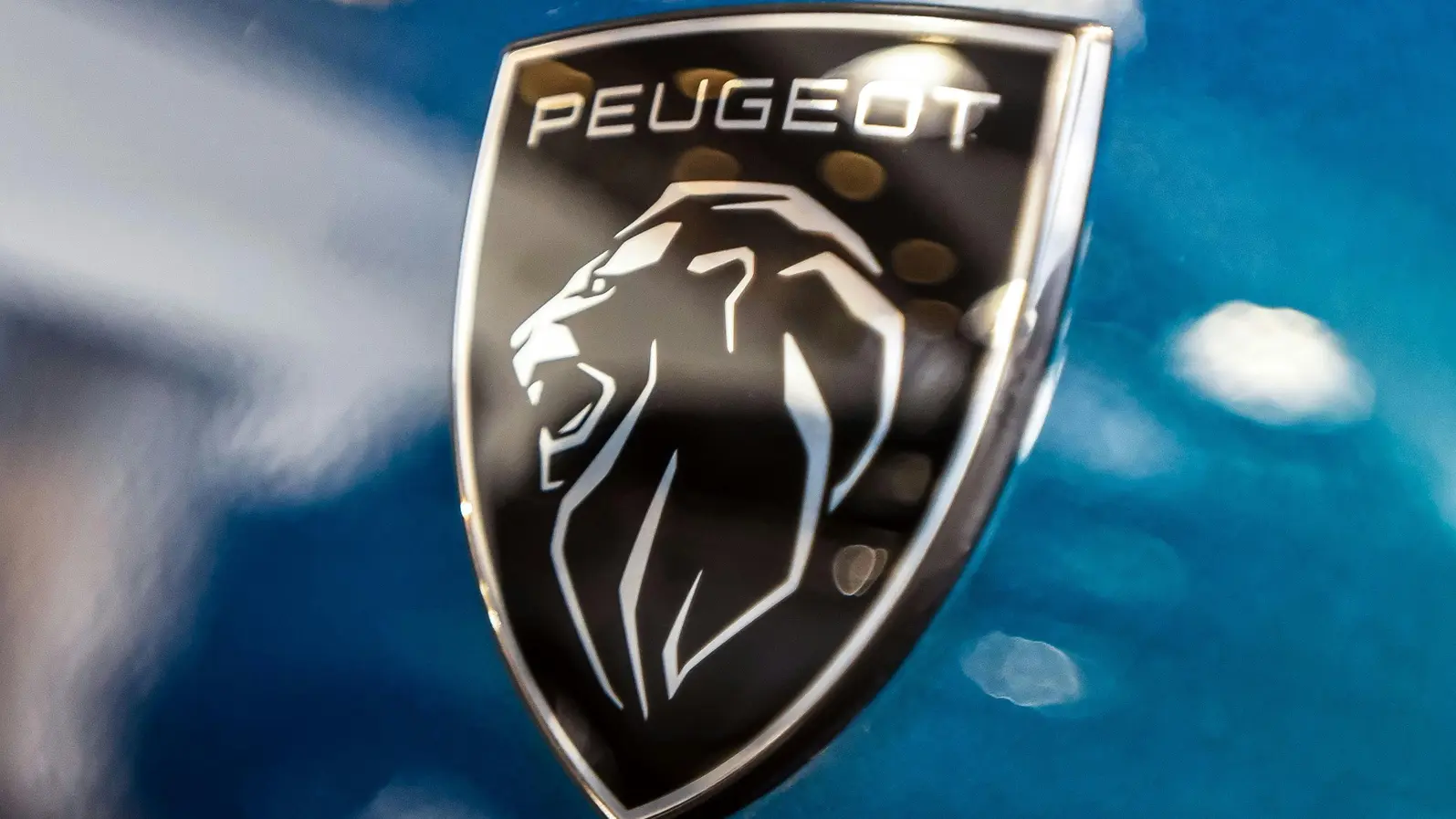 Peugeot и Jeep ще се произвеждат в Китай след нова сделка за 1 млрд. евро