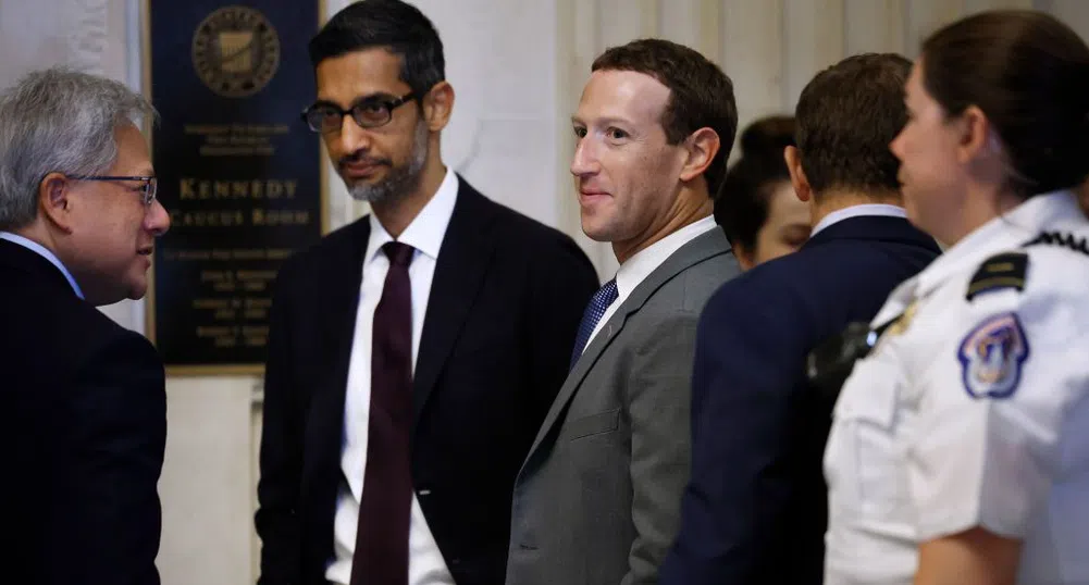 Богатството като заплаха: Технологичните гиганти харчат все повече за охрана на своите лидери