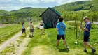40 000 долара за живот без телефон и работа във ферма: Училището, което отваря път към елитен университет