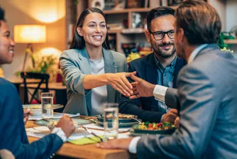 Любовта към сделките вече не минава през стомаха. Убиват ли лекарствата за отслабване бизнес обяда?