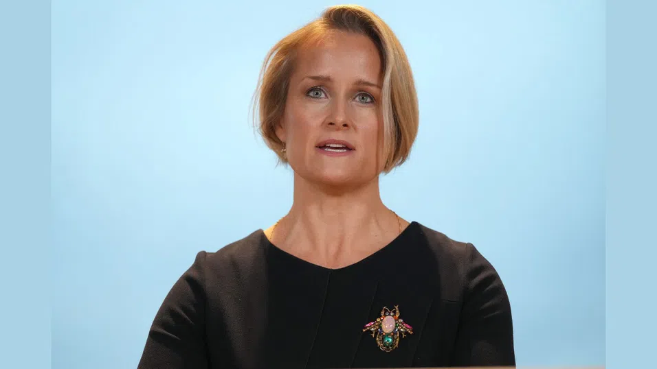 Първата жена начело на MI6 с първо послание: с Русия - конфронтация, с Китай - стратегия