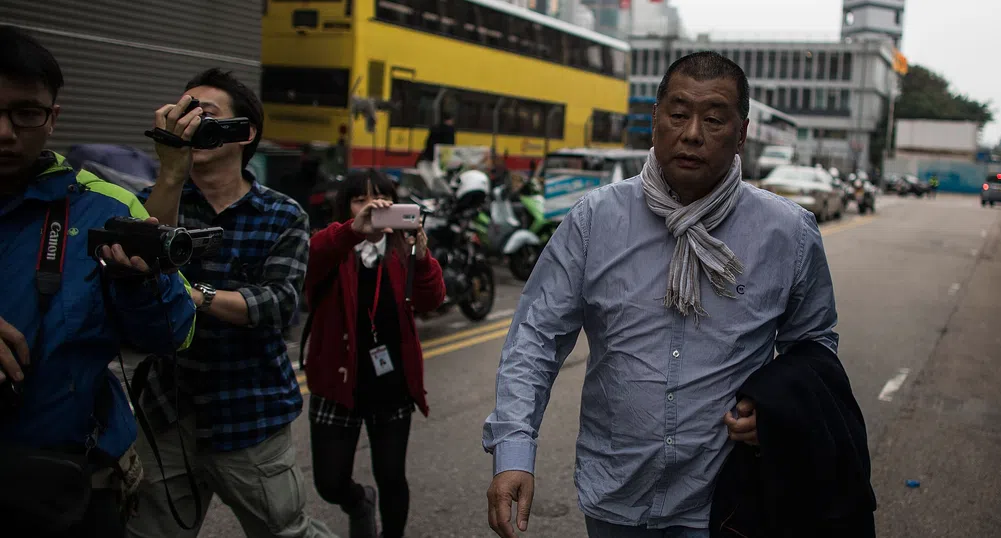 Осъдиха Джими Лай, демократичния символ на Хонконг, когото Тръмп обеща да спаси