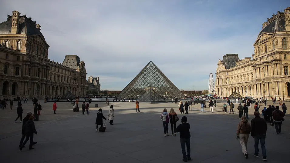 Лувърът пред риск от затваряне заради стачка на синдикатите