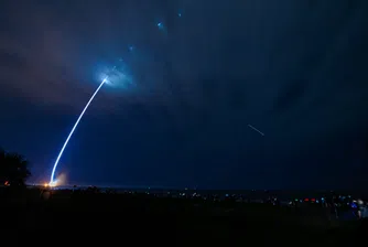 След години на отлагане космическата компания Blue Origin на милиардера изстреля ракетата си New Glenn рано в четвъртък