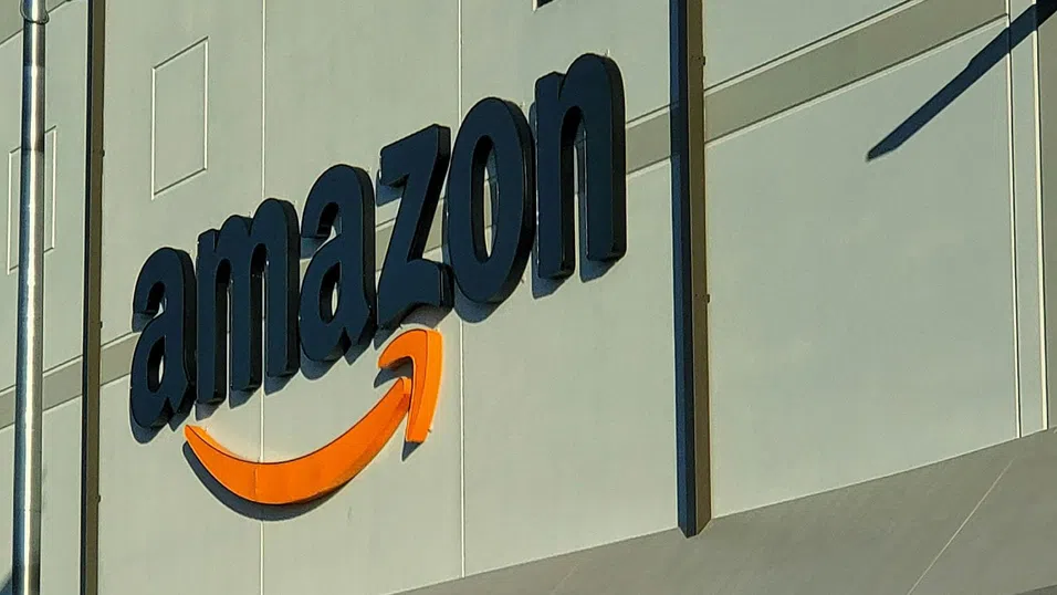 Amazon заплашва с „драстични“ мерки след фалита на Saks