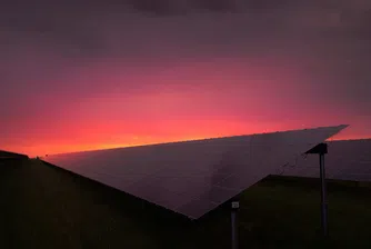 Акциите на компаниите за зелена енергия се сриват до нива отпреди 5 години