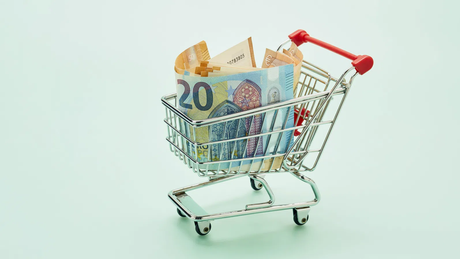 НСИ: Инфлацията през февруари е 0.4% на месечна и 3.3% на годишна база